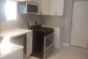 8005 S Maryland Ave, Chicago, IL 60619 - Photo 3