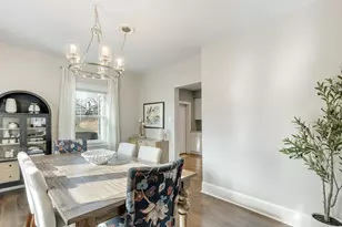 4252 N Bernard St, Chicago, IL 60618 - Photo 19