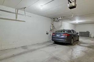 15713 Old Orchard Ct, Orland Park, IL 60462 - Photo 17