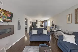 14522 S Marquette Ave, Burnham, IL 60633 - Photo 3