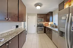 14522 S Marquette Ave, Burnham, IL 60633 - Photo 11