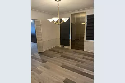 2849 W Pratt Boulevard, Chicago, IL 60645 - Photo 3