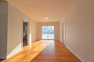 29 E Lake Shore Dr, Round Lake Park, IL 60073 - Photo 7