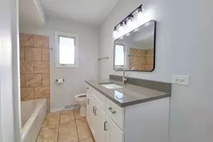 29 E Lake Shore Dr, Round Lake Park, IL 60073 - Photo 15