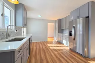 29 E Lake Shore Dr, Round Lake Park, IL 60073 - Photo 11