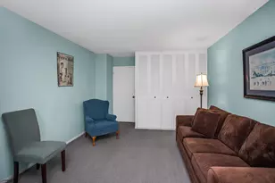 4250 N Marine Dr, Chicago, IL 60613 - Photo 9