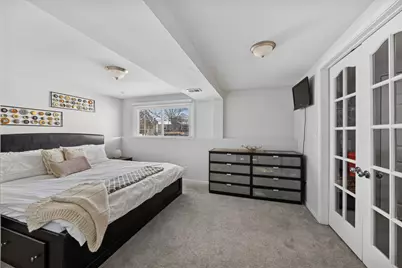 7704 Knotty Pine Court, Woodridge, IL 60517 - Photo 17