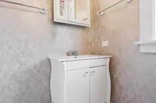 [Address not provided], Itasca, IL 60143 - Photo 15