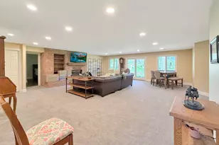1669 Barberry Cir, Freeport, IL 61032 - Photo 67