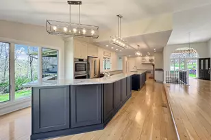 1669 Barberry Cir, Freeport, IL 61032 - Photo 15