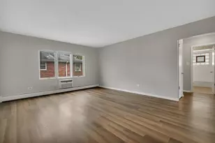 42 S Waiola Ave, La Grange, IL 60525 - Photo 9