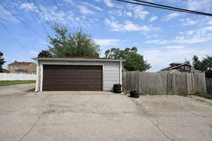 128 N York Rd, Bensenville, IL 60106 - Photo 3