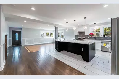 458 W 127th Street, Chicago, IL 60628 - Photo 9