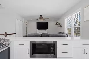 396 Nantucket Ct, Bartlett, IL 60103 - Photo 11