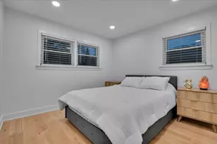 9317 Olcott Ave, Morton Grove, IL 60053 - Photo 19