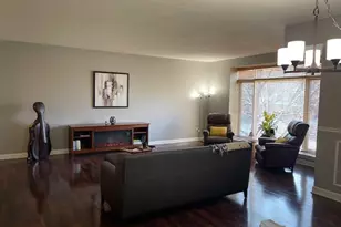 875 E 22nd St, Lombard, IL 60148 - Photo 17