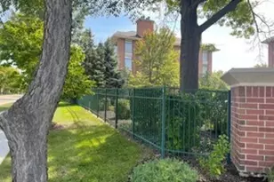 875 E 22nd St, Lombard, IL 60148 - Photo 5