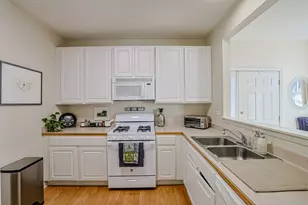 2436 Golf Ridge Cir, Naperville, IL 60563 - Photo 9