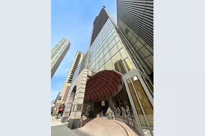 10 E Ontario Street #4206, Chicago, IL 60611 - Photo 25