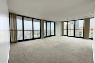 10 E Ontario St, Chicago, IL 60611 - Photo 5