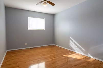 71 Cambridge Lane, Glendale Heights, IL 60139 - Photo 3