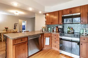 727 Colby Ct, Gurnee, IL 60031 - Photo 9