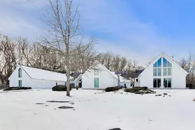 7716 Crystal Springs Road, Crystal Lake, IL 60012 - Photo 3