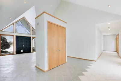 7716 Crystal Springs Road, Crystal Lake, IL 60012 - Photo 9