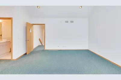 7716 Crystal Springs Road, Crystal Lake, IL 60012 - Photo 61