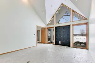 7716 Crystal Springs Rd, Crystal Lake, IL 60012 - Photo 7