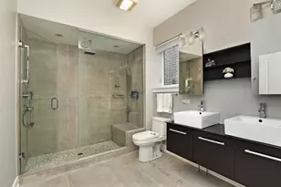 3215 N Elston Ave, Chicago, IL 60618 - Photo 9