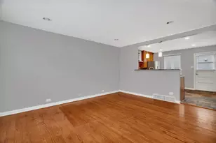 [Address not provided], La Grange, IL 60525 - Photo 11