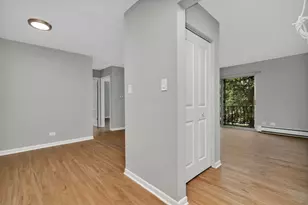 909 Plainfield Rd, Darien, IL 60561 - Photo 5