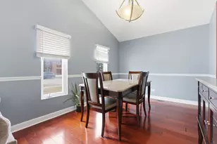 2736 E Goodrich Ave E, Burnham, IL 60633 - Photo 3