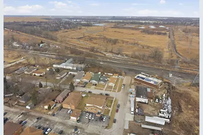 2736 E Goodrich Avenue E, Burnham, IL 60633 - Photo 27