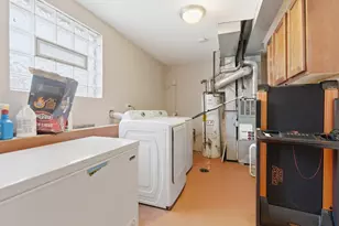 2736 E Goodrich Ave E, Burnham, IL 60633 - Photo 5