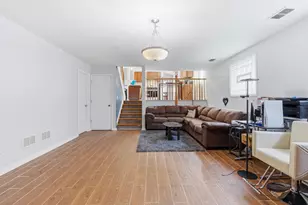 2736 E Goodrich Ave E, Burnham, IL 60633 - Photo 17