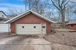812 Garfield Ave, Rockford, IL 61103 - Photo 23