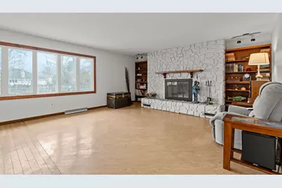 24353 S Valley Drive, Channahon, IL 60410 - Photo 5