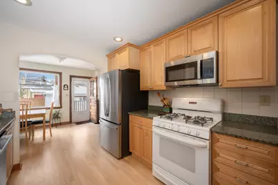 5706 N Mozart Street, Chicago, IL 60659 - Photo 7