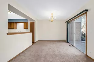 30W003 Willow Ct, Warrenville, IL 60555 - Photo 9