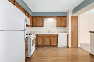 30W003 Willow Ct, Warrenville, IL 60555 - Photo 11