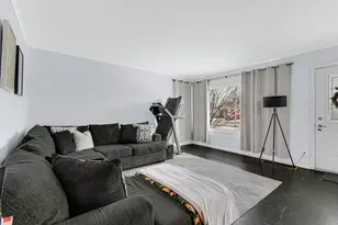 4656 W 83rd St, Chicago, IL 60652 - Photo 5