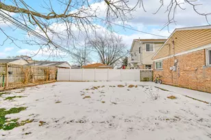 4656 W 83rd St, Chicago, IL 60652 - Photo 13