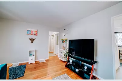 122 W Harrison Avenue, Cissna Park, IL 60924 - Photo 11