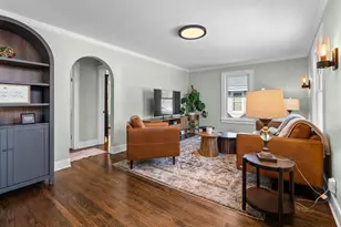 1025 Queen Anne St, Woodstock, IL 60098 - Photo 3