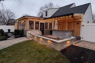 1025 Queen Anne St, Woodstock, IL 60098 - Photo 27