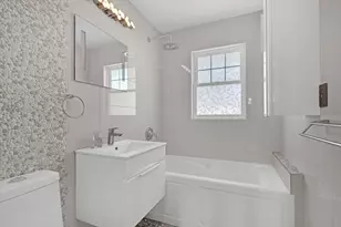 2417 Sand Lake Rd, Lindenhurst, IL 60046 - Photo 9