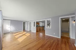 548 Jo Ann Ct, Lockport, IL 60441 - Photo 5