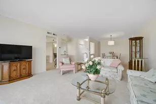 650 S River Rd, Des Plaines, IL 60016 - Photo 15